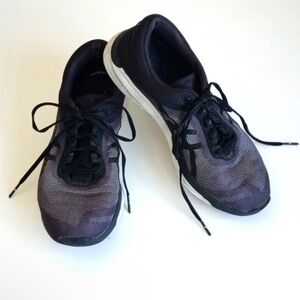 ASICS Women’s Fuze X Black and Gray Athletic Shoes Size 8